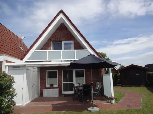 Cozy vacation home for up to 5 people in a quiet location in Greetsiel
