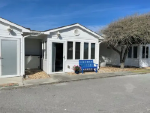 Sound Escape, Sound Side Studio Condo in Emerald Isle Hotels in Emerald Isle