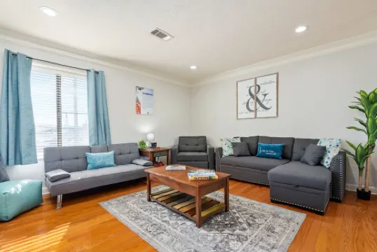 Quiet & Close! 2/2 Across from Acre in Auburn, Al