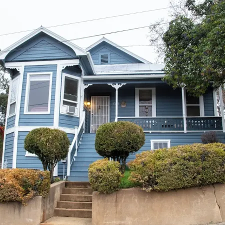 Historical Victorian with Modern Touch. Garage with EV Charger Отели в г. Сонора