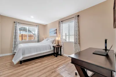 Game Room Minutes from Disneyland + Beaches + Steps from Golf Course