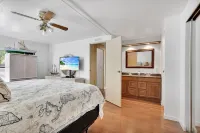 Paradise on main canal with spectacular sunset