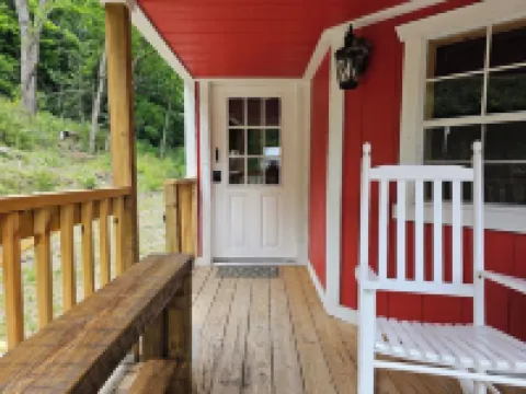 1 BR/1BR Lofted Cabin West Virginia Hatfield McCoy ATV Trails