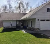Spacious Home with EV Charging Station Two Miles from Big Bay Town Park. - Wifi