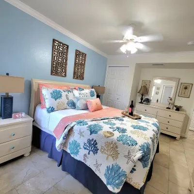 A Cozy beach Condo located at Indian Shores Beach,beautiful and great location Hotels in Indian Shores