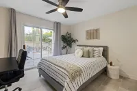 Scottsdale Spacious 3bd/2b home- clean, renovated, well-amenitized & comfortable Hotels near St Bernard of Clairvaux Catholic Church