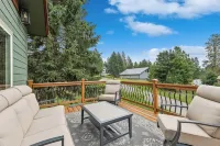 Spacious Getaway, Central Location, Family Friendly