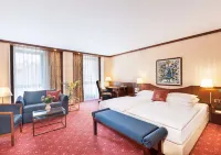 Best Western Premier Grand Hotel Russischer Hof - balcony