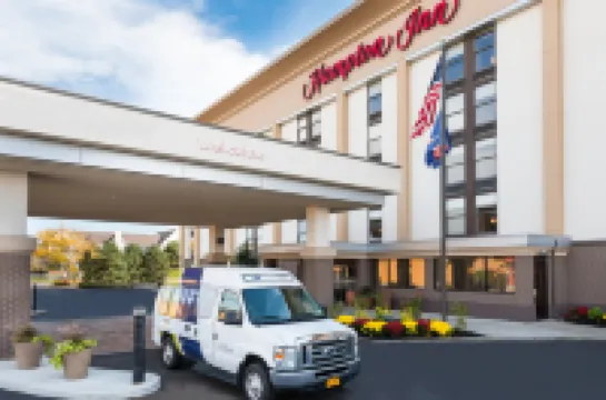 Hampton Inn Buffalo-Airport/Galleria Mall Hotels in Cheektowaga
