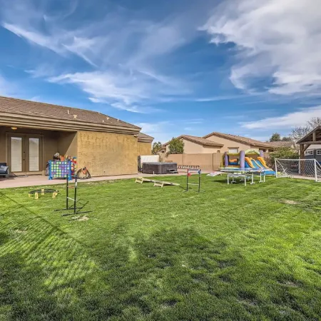 6Br, Heated Pool/Spa, Large Grass Yard, BBQ Island, & Games Galore Near Westgate