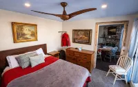 Ski, Hike, Fun - Great Location!!  Perfect 2 Br/2 Ba Condo! Hotels in Brian Head