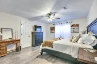 The Avenue Home Hotels near Walmart Supercenter