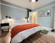 Waterfront Boutique Bungalow 1-Walk to Ferry to San Francisco, Free WIFI Parking Hotels near Corbus Field