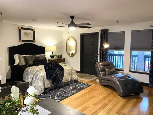 The Uptown Studio Hotels in Safety Harbor