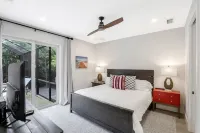 ISLAND LIFESTYLE FAMILY VACATION HOME (BRAND NEW) Hotels near Endless Summer Adventures