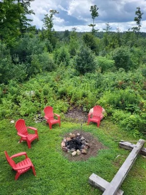 Beautiful Mountain Lodge on 32 Private Acres - Real Privacy!