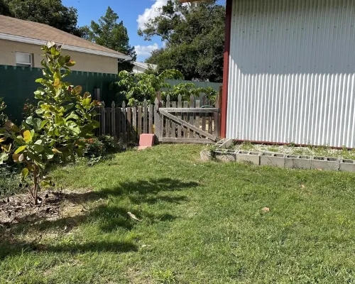 Private Home and Entrance, Stocked Kitchen, Fenced Yard, Pets, Boats ok,Parking Hotels in St. Cloud