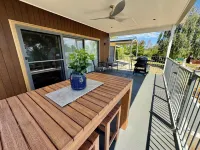 Luxury retreat overlooking Mt Panorama and Bathurst semi-rural surrounds