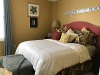 Luxury Getaway Condo at Sunset Island in OC