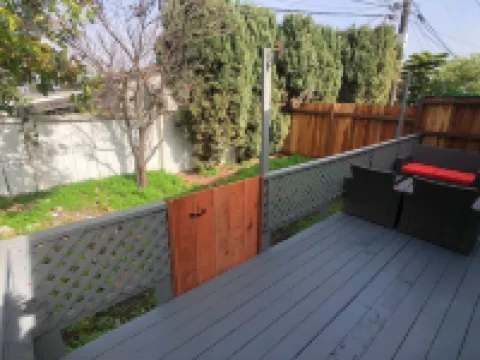 Attractive oasis, conveniently located