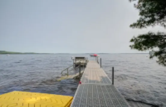 LOVELY, LUXURY, NEW BIG SEBAGO HOUSE, WATER ACCESS,INCLUDES DOCK & MOORING