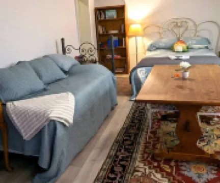 Sparkling Clean, Private & Quiet! Amazing Ocean Views [2]