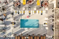 Aloft Asheville Downtown - Pools
