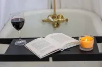 Historic Olde Town/ Dogs/Kids/Red Rocks/Rocky Mtns/Light Rail to Denver