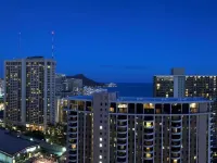 Ilikai Hotel & Luxury Suites Hotels near Daniel K Inouye Intl. Airport