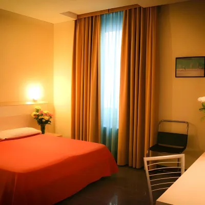 هوتل لوزانا Hotels near سنزو مول