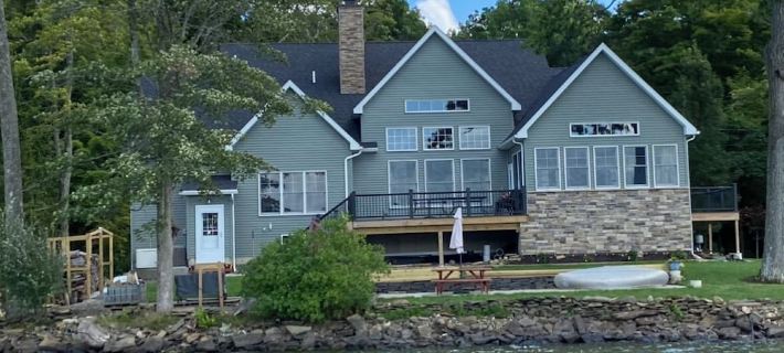 Cozy Cottage-Breathtaking Sunsets. Lake Front. Close to Casino & Racetrack. Hotels in Schenectady County
