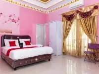 RedDoorz Premium @ Sea Residence Manado Hotels in Malalayang