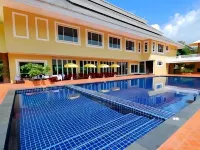 ภูผาผึ้งรีสอร์ท โรงแรมในอำเภอ สวนผึ้ง