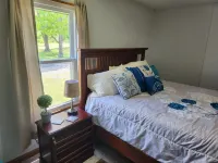 Georgie's Getaway!  Beautiful stay on 6 acres just minutes from the lakeside
