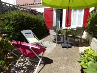 Small house 4 people "Pointe de Vallières" private parking, beach 300m. Hôtels à proximité de : Cinéma Le Relais