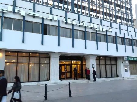 El Hana International Отели рядом с достопримечательностью «Католический собор святого Викентия де Поля»