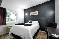 Hotel Dilley Grand