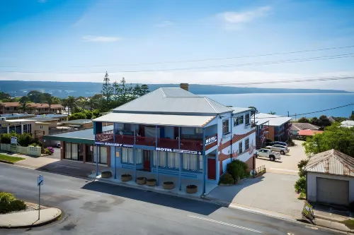 Heritage House Eden - Motels