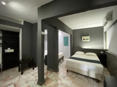 Zyan Rooms Отели рядом с достопримечательностью «Macro Plaza»