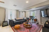 Woodsy, Quiet Neighborhood, 2 bedroom