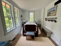 Charming & renovated airy Train Depot turned cottage steps from Lake Michigan
