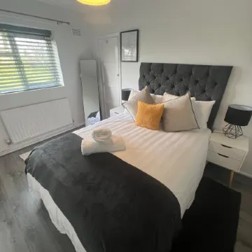 Serene Escape Cosy Apartment in Wolverhampton