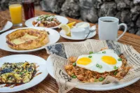 Napili Kai Beach Resort - breakfast
