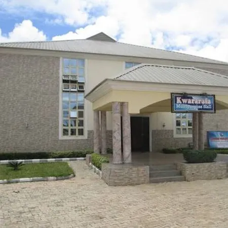 Elim Top Suites