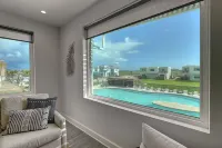 Lively Beach Hotels in Corpus Christi