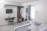 Waffles Suites