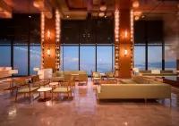 Candeo Hotels Osaka Hirakata - Rooftop Pools