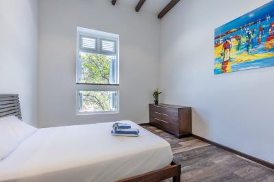 Other ??Sunshine?? Magnificently Bright 2BR Top City Centre Townhouse Photo