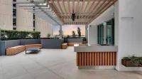 S&P Apartments - 2BR river view & balcony in CBD