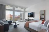 Black Desert Resort Hotels in Santa Clara